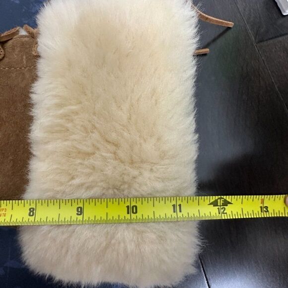 * HOST PICK * EUC Authentic UGG Boots, Size 8, Beige with laces - Picture 8 of 11